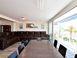 Gran apartamento en primera linea playa