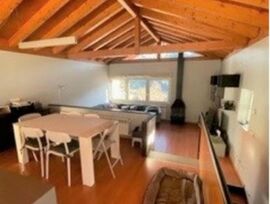 Amplia casa adosada en Escàs: Espacio, luz y tranquilidad en un entorno único