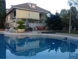 VENTA DE FABULOSO CHALET EN LA URBA LOMA BADA  -PETRER -ALICANTE