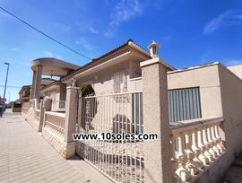 Chalet o villa en venta Redovan centro