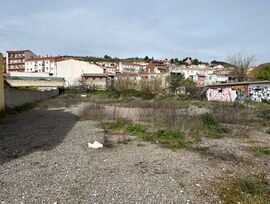 SOLAR URBANO EN VALDILECHA