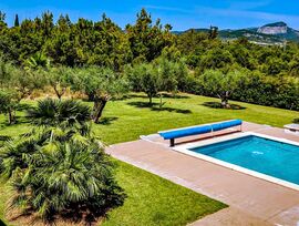 Impresionante chalet con piscina y gran finca en Inca