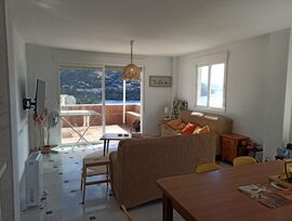 CONSULTAR PRECIO Y DISPONIBILIDAD.   Apartamento en primera linea de playa con vistas al mar. Para las MEJORES VACACIONES DE TU VIDA