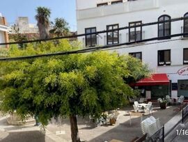 HERMOSO PISO EN EL CENTRO NEURALGICO DE ALMUÑECAR.