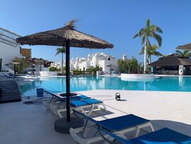 **Venta de Vivienda en Urbanización Adeje Paradise – Playa Paraíso**