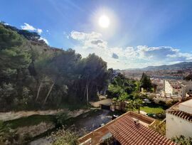 Casa adosada en 4 planta a solo 5 minutos en coche del centro y las playas de Almuñecar