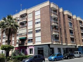 VIVIENDA DE 3 DORMITORIOS EN CENTRO DE ALMORADI