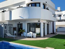 Famtastico pareado en Finestrat