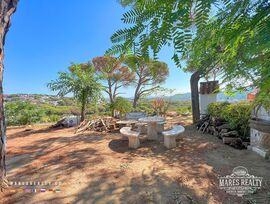 Casa con vistas al mar y montaña