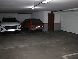 Plaza de garaje situada en la calle Puig Rom de Roses de 11m2