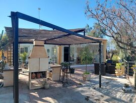 ESPECTACULAR CASA RURAL CON PISCINA UBICADA EN UNA TRANQUILA ZONA DE ASPE