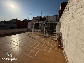 Dos casas unidas con gran potencial edificable a pocos minutos del centro de Terrassa
