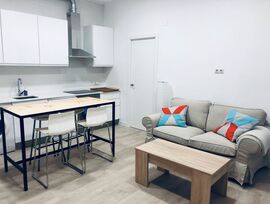 Piso exterior de 4 dormitorios reformado.