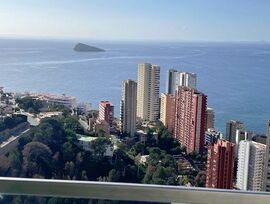 Impresionante Ático de lujo, con espectaculares vistas en una prestigiosa urbanización en el rincón de Loix Benidorm.