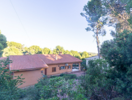 Gran chalet de 8 habitaciones, pista de tenis en Náquera