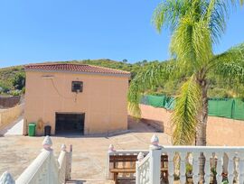 Chalet con varias opciones en Lliria