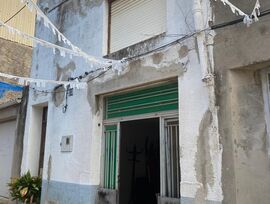 Casa en Cálig – ¡Oportunidad para reformar en entorno tranquilo!