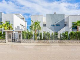 Ático moderno con amplia terraza en la azotea en Oasis Beach XI – El Raso