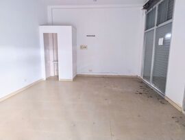 Local en Venta en Planta Baja .