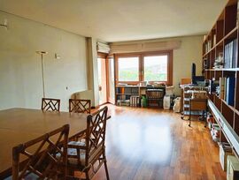 Piso céntrico con vistas y garaje en Figueres