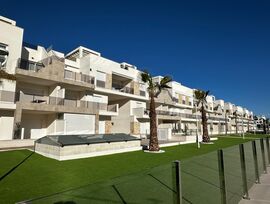 Fantástico ático con las vistas despejadas