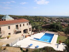 VILLA DE LUJO CON LICENCIA TURÍSTICA – A 9 KM DEL MAR