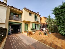 Bonita casa adosada a 8 km de la playa