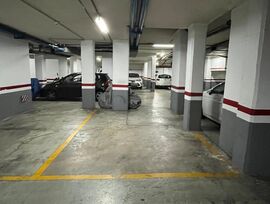 SE ALQUILA PLAZA DE PARKING EN GRAN VIA DE LES CORTS CATALANES, 192