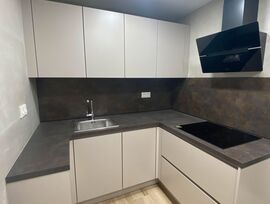 Piso reformado, 3 habitaciones y lavadero