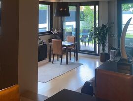 EXPECTACULAR CHALET INDEPENDIENTE EN LOS PRIMEROS NUMEROS DE AVDA DE MADRID