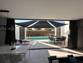 MODERNO CHALET CON PISCINA PRIVADA Y LICENCIA TURISTICA EN CALA BLANCA