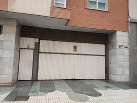 AMPLIA PLAZA DE APARCAMIENTO POR CERCANIA A CENTRO DE CARTAGENA