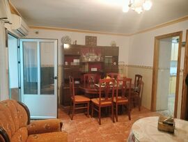 Casa en venta en Argamasilla de Calatrava – 270 m² – Cerca del centro