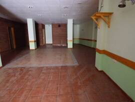 Unidad comercial en Vilanova del Cami