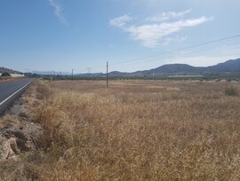 Campo en Hondon de las Nieves