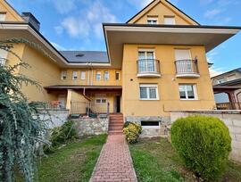 Casa adosada en Ponferrada
