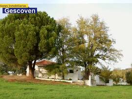 Casa de campo en Valencia de Alcantara