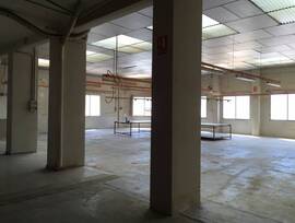 Unidad comercial en Castello de Rugat