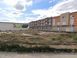 Parcela urbana en Monserrat