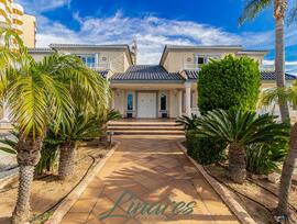 Villa en La Manga del Mar Menor