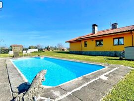 Villa en Villaviciosa