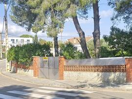 Parcela urbana en Canyelles