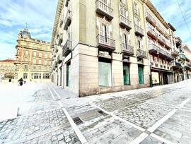 Unidad comercial en Pamplona - Iruña