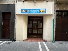 Unidad comercial en Pamplona - Iruña