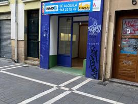 Unidad comercial en Pamplona - Iruña