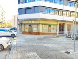 Unidad comercial en Pamplona - Iruña