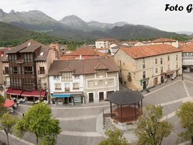 Edificio en Ramales de la Victoria