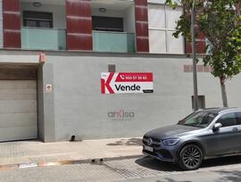 Unidad comercial en El Ejido