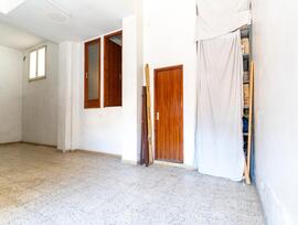 Unidad comercial en Olesa de Montserrat