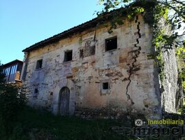 Casa en Peñamellera Alta